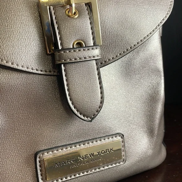 Andrew Marc New York shimmer gold mini backpack - Picture 2 of 7